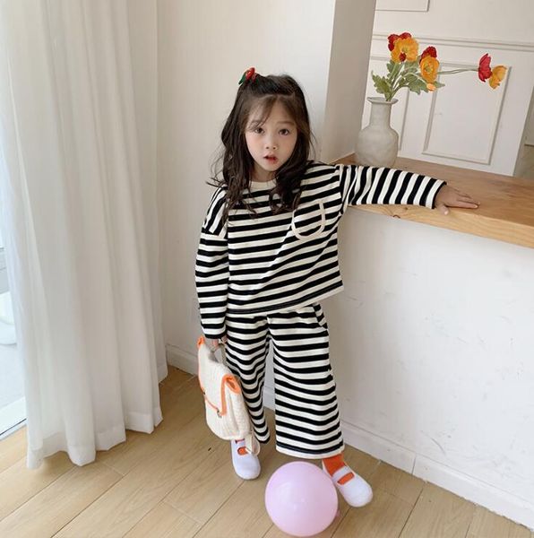

2020 new girls 2 pcs striped set sweatshirt+wide pants spring cotton fashion girls suits 2-7t po443, White