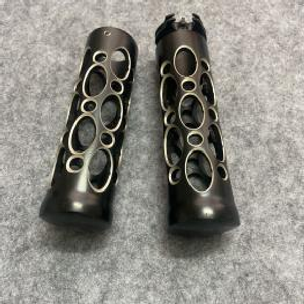 

motorcyle handle black cnc 1"25mm handlebar hand grips for sportster touring dyna softail custom road king street glide
