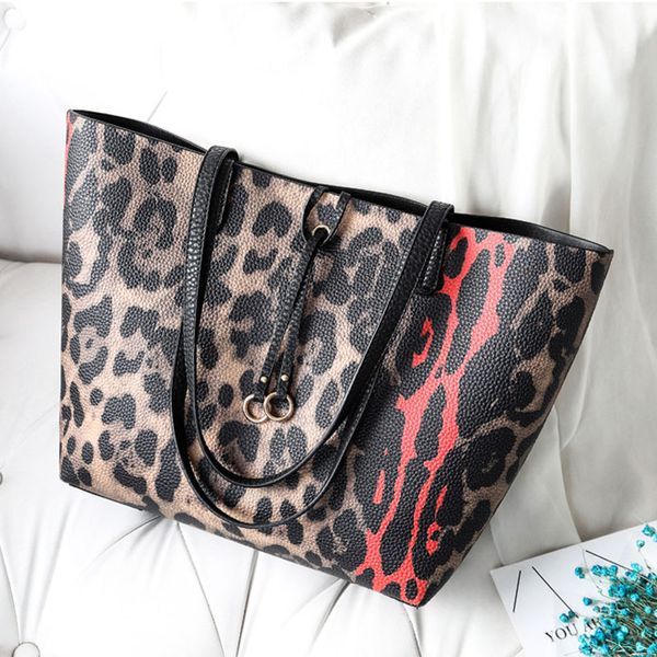 

fashion luxury faux leather leopard tote wholesale blanks leopard composition bag set with a moveable crossbody bag dom1059