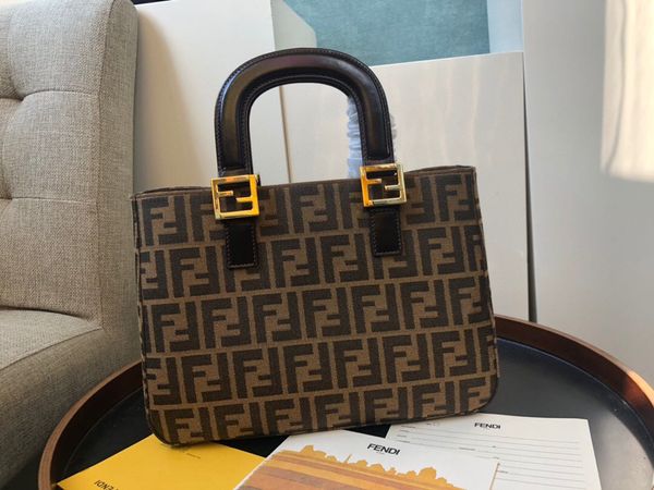 

new lady's handbag 7a high-end custom quality large capacity handbag fashion trend leisure style gold metal accessories