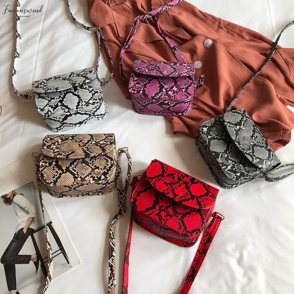 

spring and summer new fashion womens outdoor buckle snake pattern messenger bag mobile phone bag shoulder bag buckle square