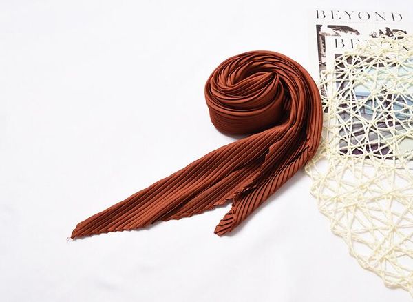 

Export korean monochrome wrinkled female chunqiu baitao diamond haped profe ional carf decorative carf