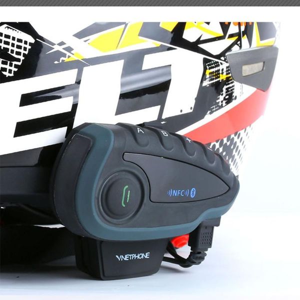 

v8 мотоциклетный шлем bluetooth interphone беспроводной мотоцикл bluetooth walkie-talkie поддержка 5 человек