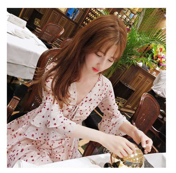 

2020 summer new korean lady fashion floral slim slimming hollow v-neck lotus leaf sleeve a-line dress, White;black