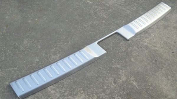 

100% stainless steel inner rear bumper protector sill car accessories trunk car accessories for suzuki vitara 2015 2016