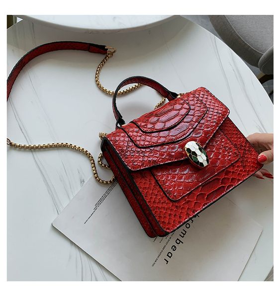 

2019 new fashion snakeskin chain shoulder bag handbag tide europe and america women's portable messenger bag