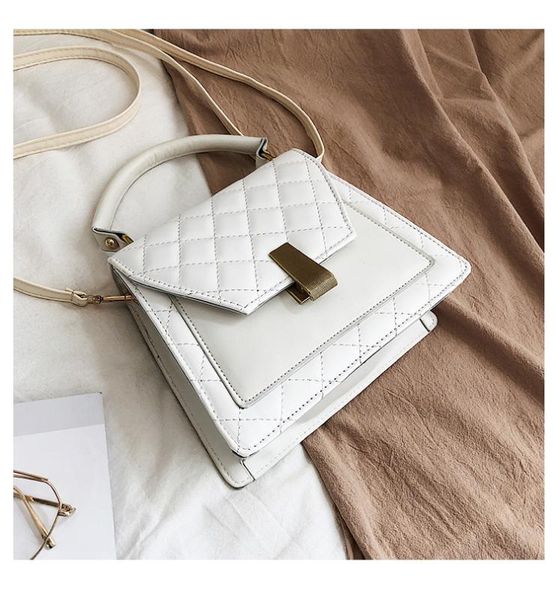 

2020 lady box bags leather baguette bag b0047