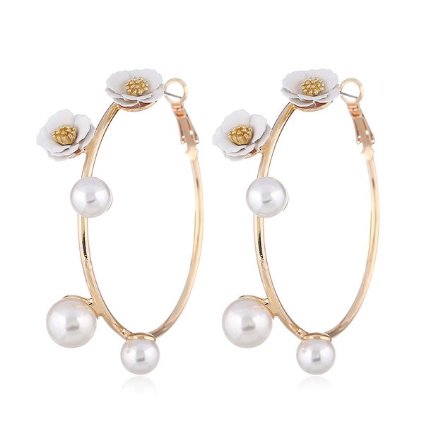 

alloy circle earrings imitation pearl simple flower white earrings pendant women jewelry, Golden;silver