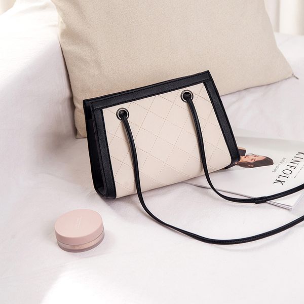 

fashion woman bag 2020 new pressing line squares hand bag simple shoulder pu shoulder bags solid zipper