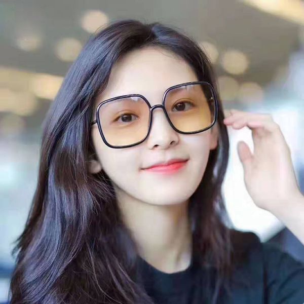 

sun glasses womens 2020 new d big box chapter ronon huo siyan red star network little red book same paragraph sunglasses, White;black