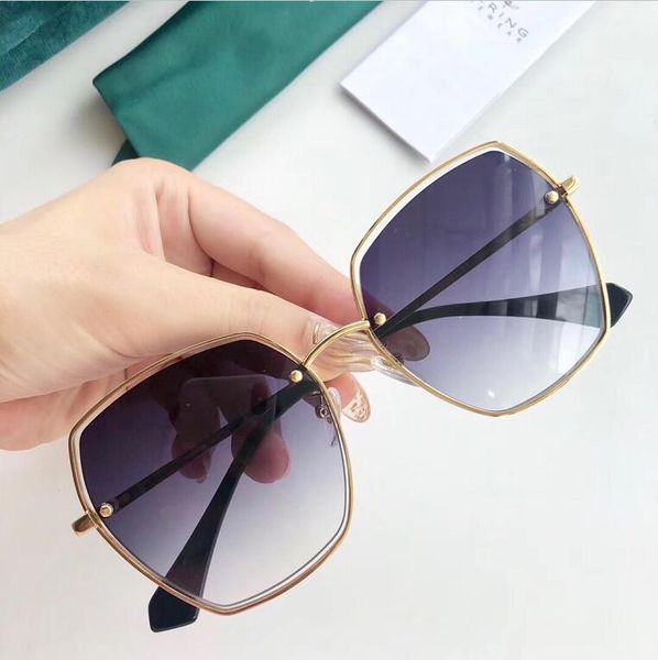 

новое качество топ 8085 мужские солнцезащитные очки, мужчины солнцезащитные очки женщин солнцезащитные очки, стиль моды защищает глаза gafas, White;black