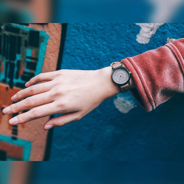 

2019 новая мода ретро женщины часы лабиринт стиль повседневная простой студент творческие часы женщины наручные часы колледж стиль девушки п, Slivery;brown