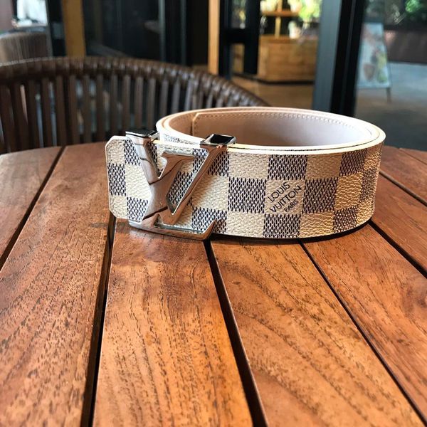 

gl стиль 06.wholesale мужчины и женщины бренда пояса. высокое качество кожи. цена уступки. есть много ремней типа, Black;brown