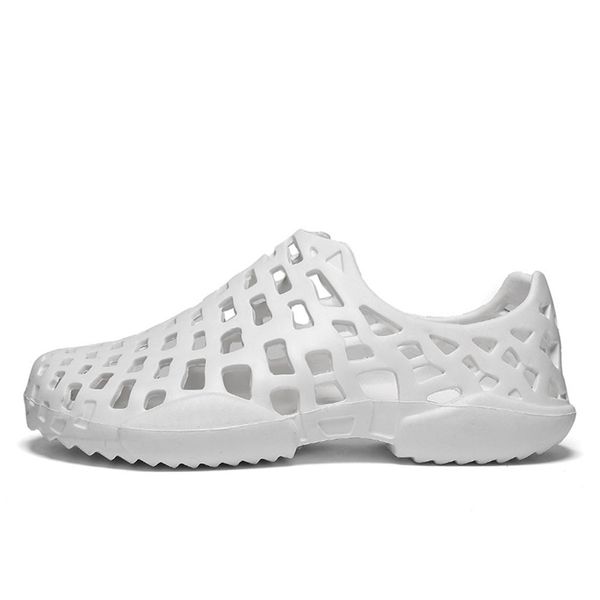 

summer couple models hollow shoes light soft flat men sandal hole shoes beach casual plus size slippers men a40, Black
