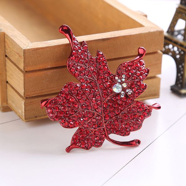 

женщины девушки лист брошь rhinestone украшения breastpin сплава одежда pin ювелирных изделий подарка дня рождения, Gray