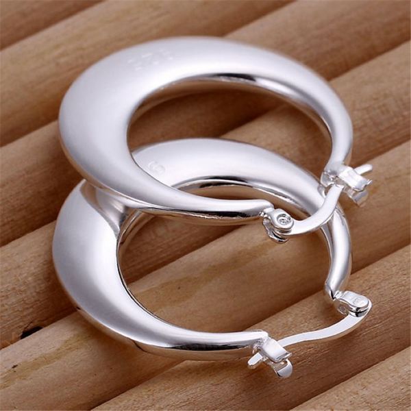 

beautiful crescent silver color earrings sell fashion jewelry women lady cute nice beautiful ladies favorite fashion wild