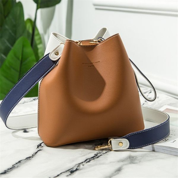 

fashion korean contrast color casual messenger bag winter new female bucket bag large capacity travel outdoors phone handbag