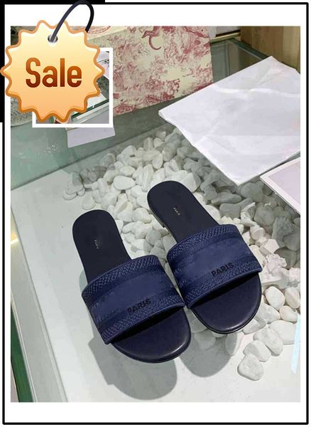 

new dazzle flowers slippers summer woman beach alphabet slippers designer embroidery woman shoes, Black