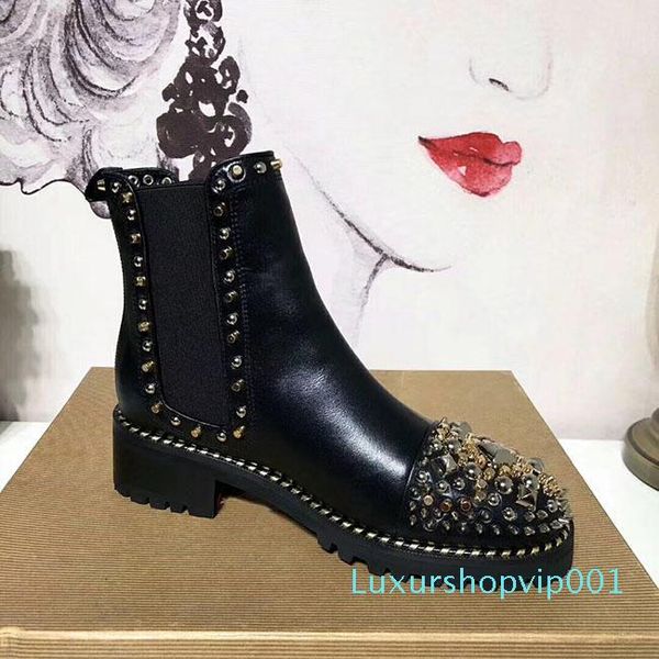 

2019 new classic toe rivet design ladies' short boots fashion personality ladies leather boots size 35-40, Black