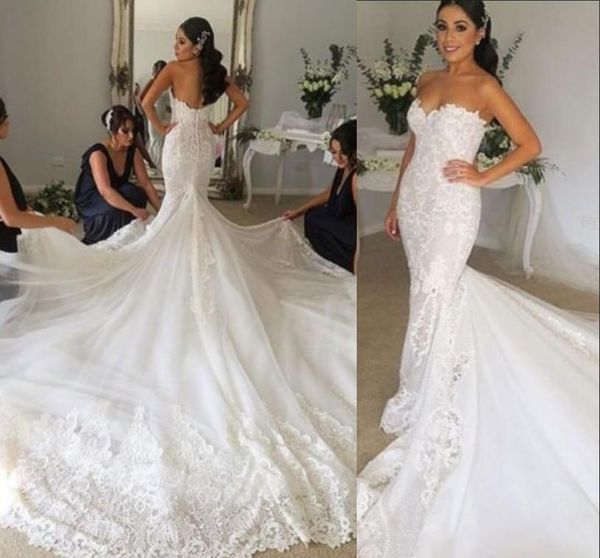 Abiti da sposa a sirena a cuore 2019 Abiti da sposa in pizzo con applicazioni vintage Abiti da sposa Abito da sposa da giardino Boho senza schienale