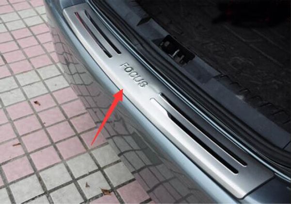 

05-12 for ford old focus three box rear guard plate special tail bar