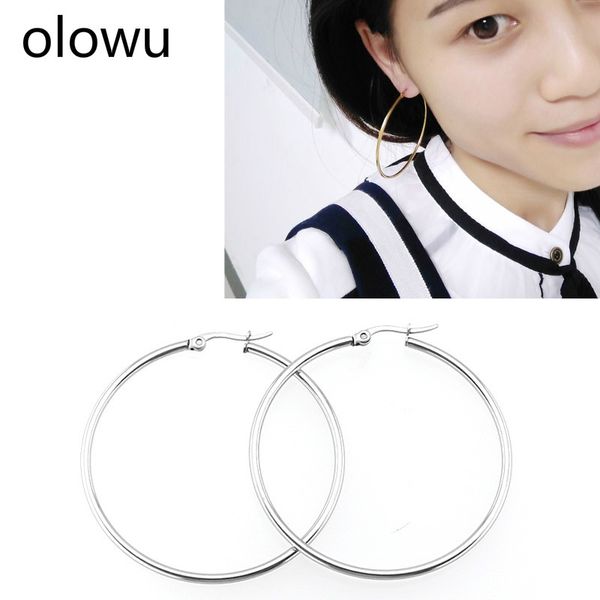 

olowu женщины большой круглый обруч серьги мода розовое золото серебро черный тон нержавеющей стали большой серьги для женщин boho 10,50,70m, Golden;silver