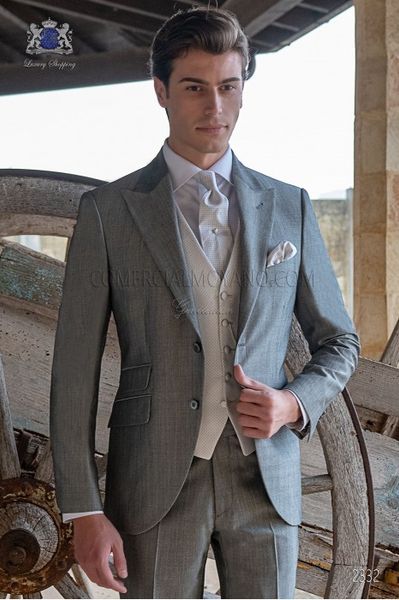 

new arrival light grey men wedding tuxedos peak lapel two button groom tuxedos 2019 style men 3 piece suit(jacket+pants+tie+vest) 2068, Black;gray