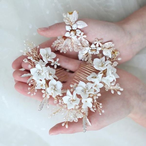 

bridal jewelry vintage gold combs crystal pearl hairpins white flower leaf headpiece headdress earrings wedding hair accessorie, Golden;white