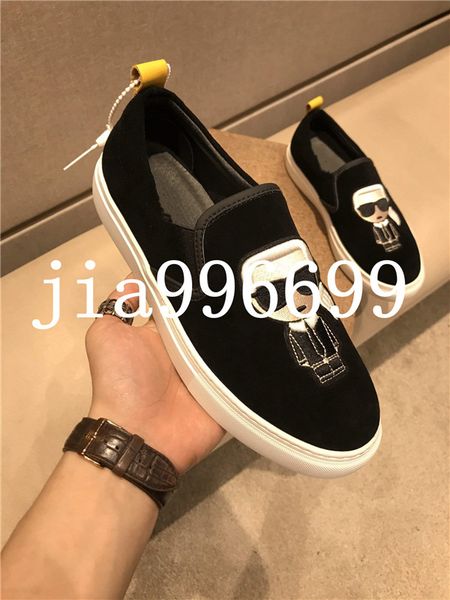 

2020 new fashion men's luxury casual shoes, loafers, lazy foot pedal, fashion single product, simple fashion, comfortable fdzhlzj b37, Black;red