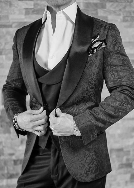 

handsome embossing groom tuxedos (jacket+tie+vest+pants) men suits custom made formal suit for men wedding en tuxedos 06, Black;gray