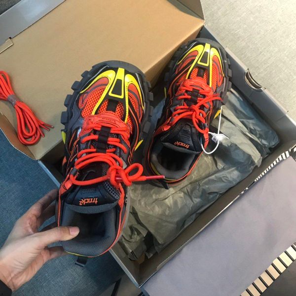 

designer triple men casual shoes track.2 trainers sneakers women shoe star fashion luxury track 2.0 sneakers soft rubber sole, Black