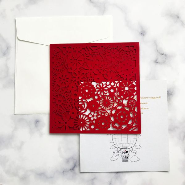 

30шт 2020 новейшая мода пригласительный билет с конвертом, выдалбливают изысканные цветочные узоры поздравительная открытка свадебные украше, Black