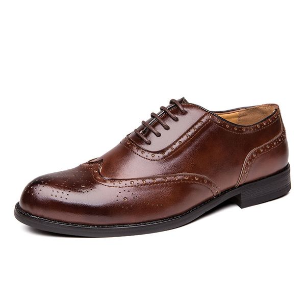 

2020 men dress shoes gentleman bullock paty leather wedding shoes men flats leather oxfords formal, Black