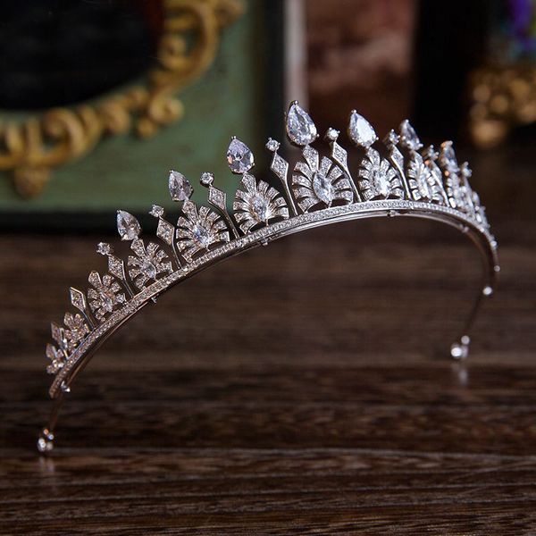 

magnificent rhinestone zircon crown tiaras fashion noble azorite tiara for bride princess hair clips wedding hair accessories, Golden;white