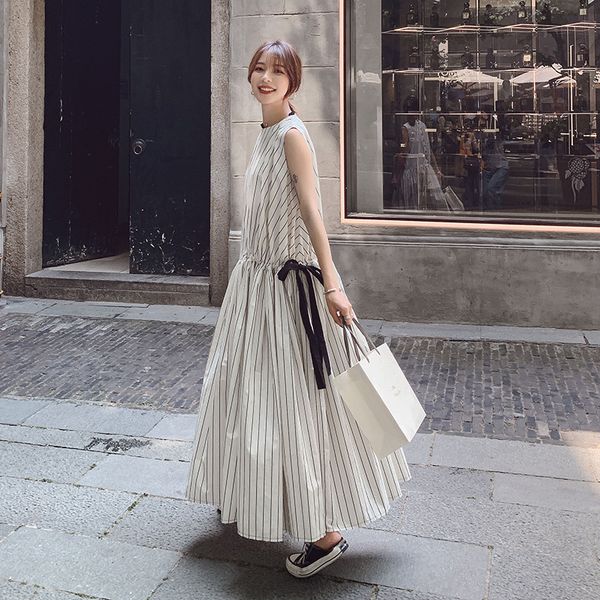 

lanmrem 2020 summer new women's wear sweet white stripe round neck back single breasted loose big pendulum dresses famale yj271, Black;gray