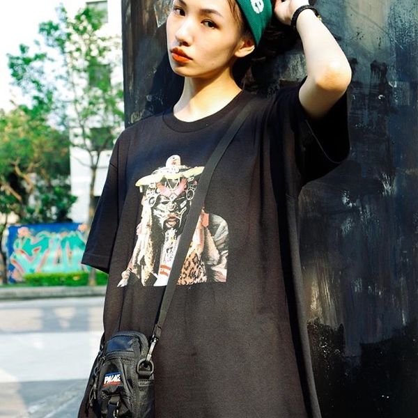 

tide brand designer men luxury rammellzee tee artist joint character printed lettered loose men short sleeve cotton couple t-shirt, White;black