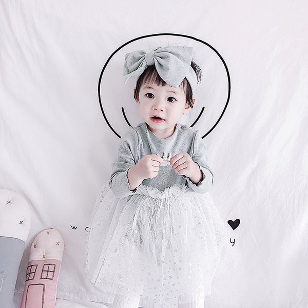 

вена нов деей плае коѬейкой веѬии младенев и маленки деей девоек па Red;yellow