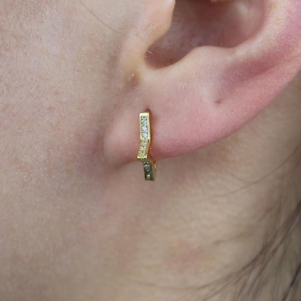 

wholesale factory price 925 sterling silver star shape stud earring for lady girl silver earrings with cz paved wedding party, Golden;silver