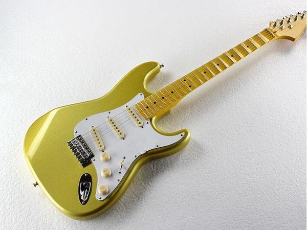 

бесплатная доставка цвет древесины гитара натурального красного дерева electric с белой накладкой пикапы, chrome оборудований, предлагая инд