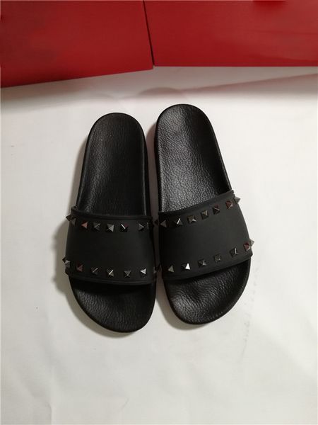 

luxury designer women slippers sandals ladies beach slipper rivet stud slippers non-slip leather mens casual spikes shoes, Black