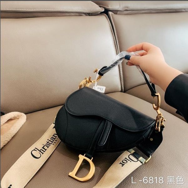 

2020 высококачественная дизайнерская женская модная сумка женская дикая кожаная сумка женская горячая продажа бизнес-сумка подмышечная сумка