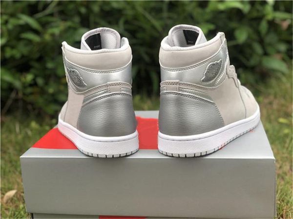 

2020 limited 1 high og japan 2001 2020 co.jp men basketball shoes neutral grey white metallic silver 1s authentic sports shoes with box