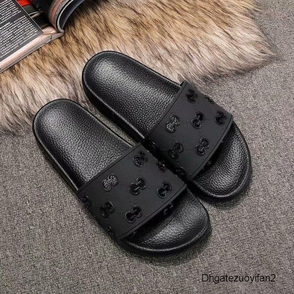 

2020 new designer sandals cat tiger bee pattern soft leather men's sandals women's slippers size 35-45, Black;red