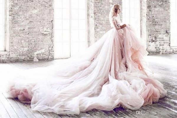 

2020 new spring wedding dresses vintage jewel neck plus size capped half sleeves custom made a-line long lace bridal gowns, White