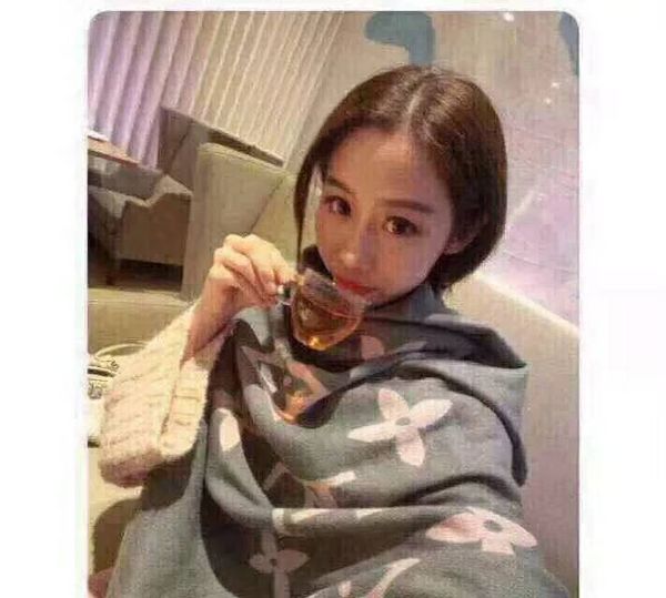 

мода высокого класса зимой шарф кашемира высокого класса мягкий толстый кашемировый шарф моды для мужчин и женщин шарф 175 * 170см, Blue;gray