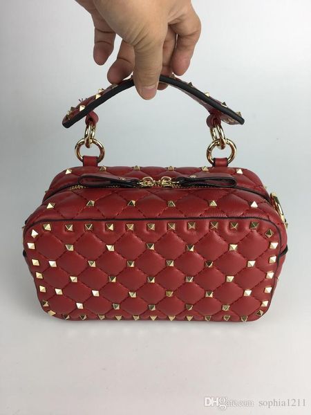 

2018 sheepskin rhombus handbag gold rivet chain bag pocket bag zipper bag small red black colord