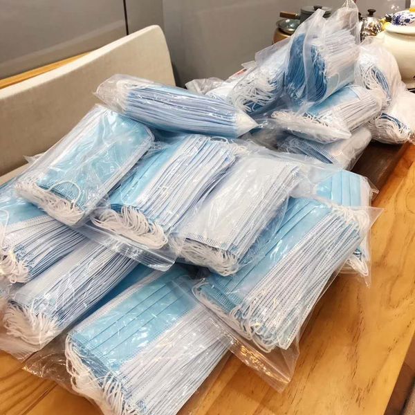 

50pcs face mouth masks disposable mask solid color non woven disposable anti dust surgical medical earloops masks ing