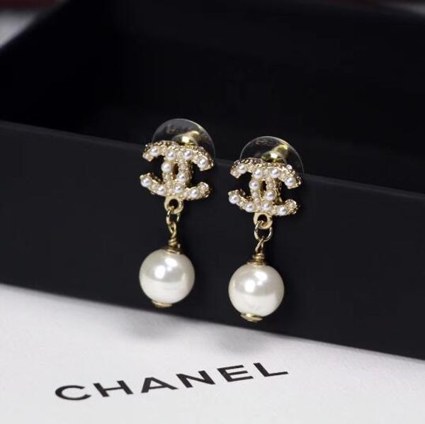 

Luxury titanium teel tud for women de igner luxury lady earring letter couple brand earring jewelry