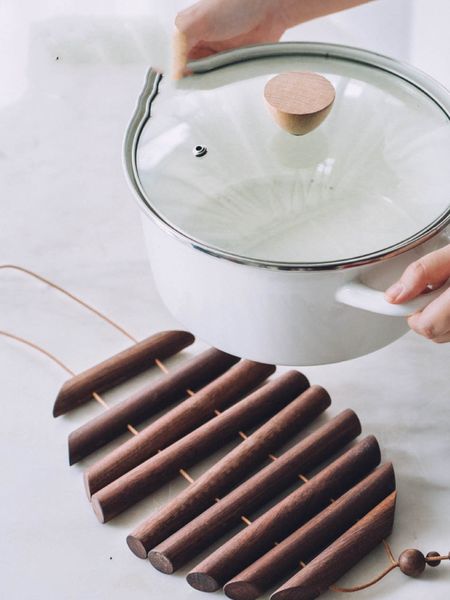 

fish bone insulation european black walnut wood pot mat household anti-heat table mat bowl placemat wall decor