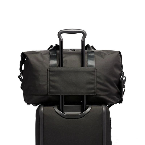tumi travel bag